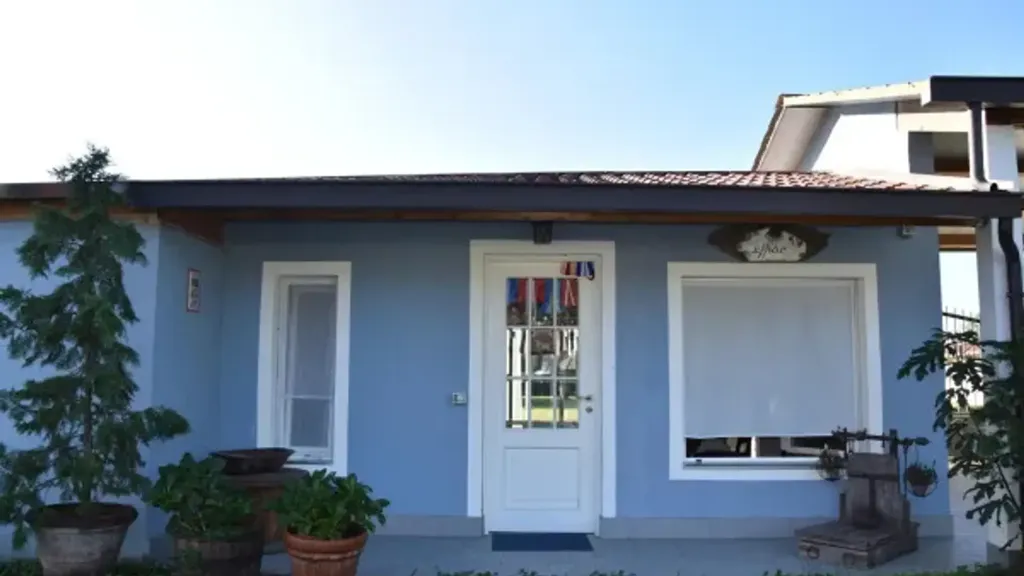 Extérieur - Rustic Farmhouse with Canine Facilities in Spessa