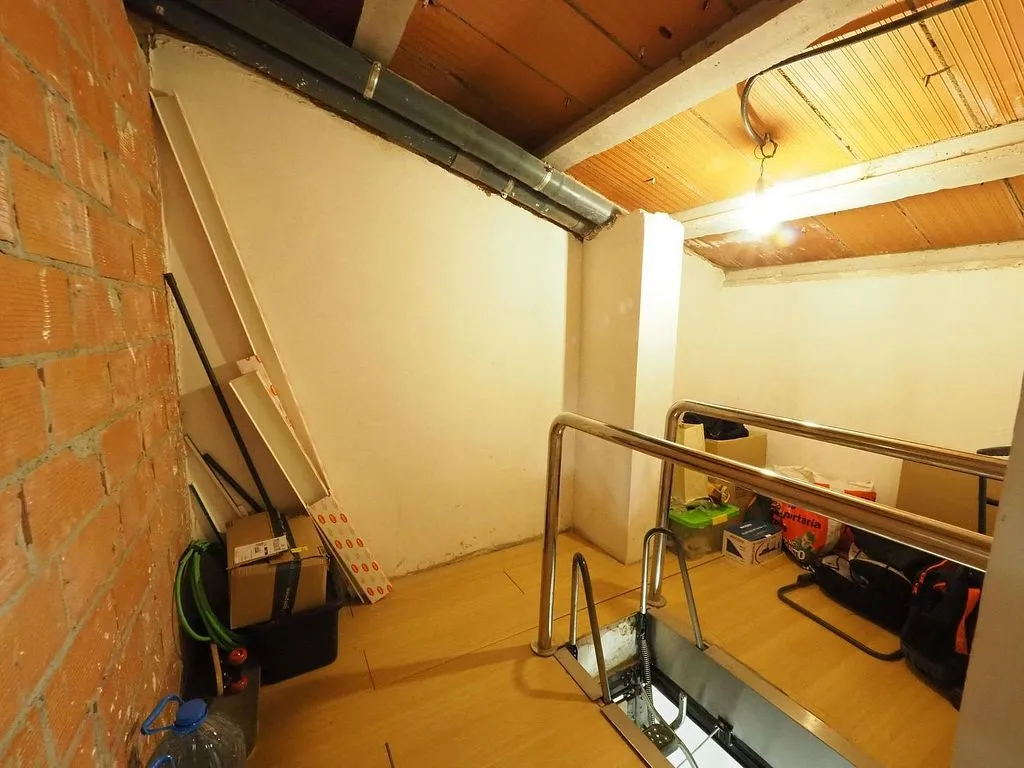 Rooms - Duplex with Balcony in Ca n'Oriol