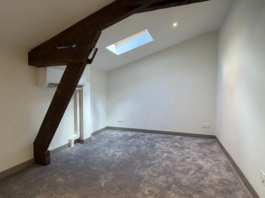 Pièces - Maison Rénovée avec Permis Piscine à Monpazier