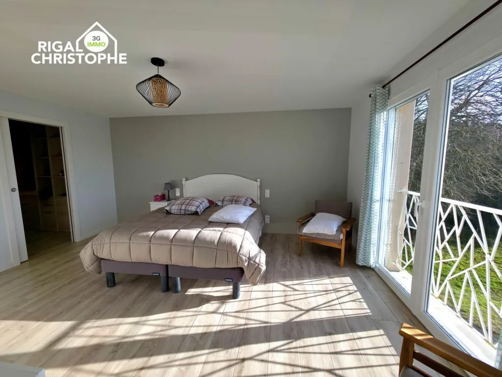 Magamistoad - Traditional House with Modern Extension in Countryside