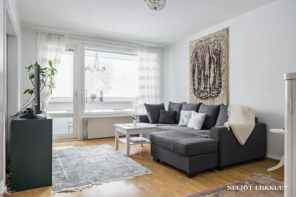 Séjour - Modernised Apartment with South-East Terrace in Vantaa