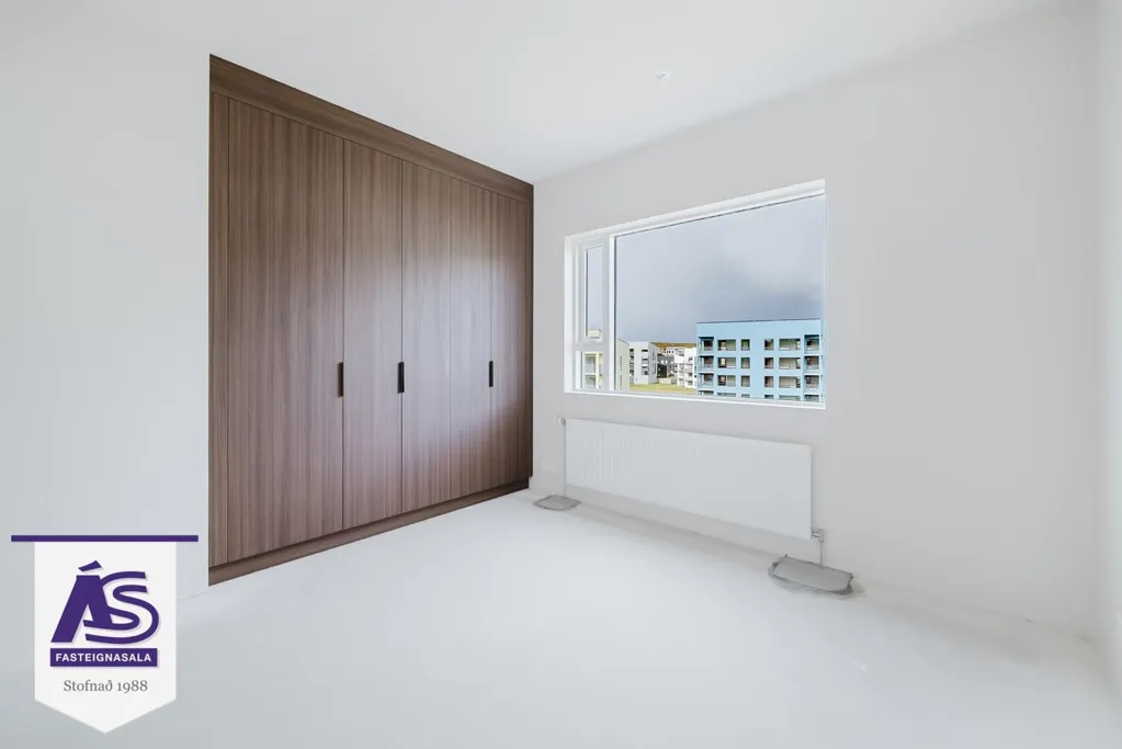Pièces - New 4-Storey Apartment with Elevator in Hafnarfjörður