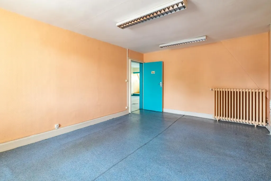 Pièces - Maison de Bureau sur 4 Niveaux à La Souterraine