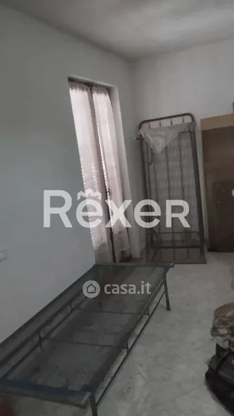 Magamistoad - Apartment with Shop in Latronico