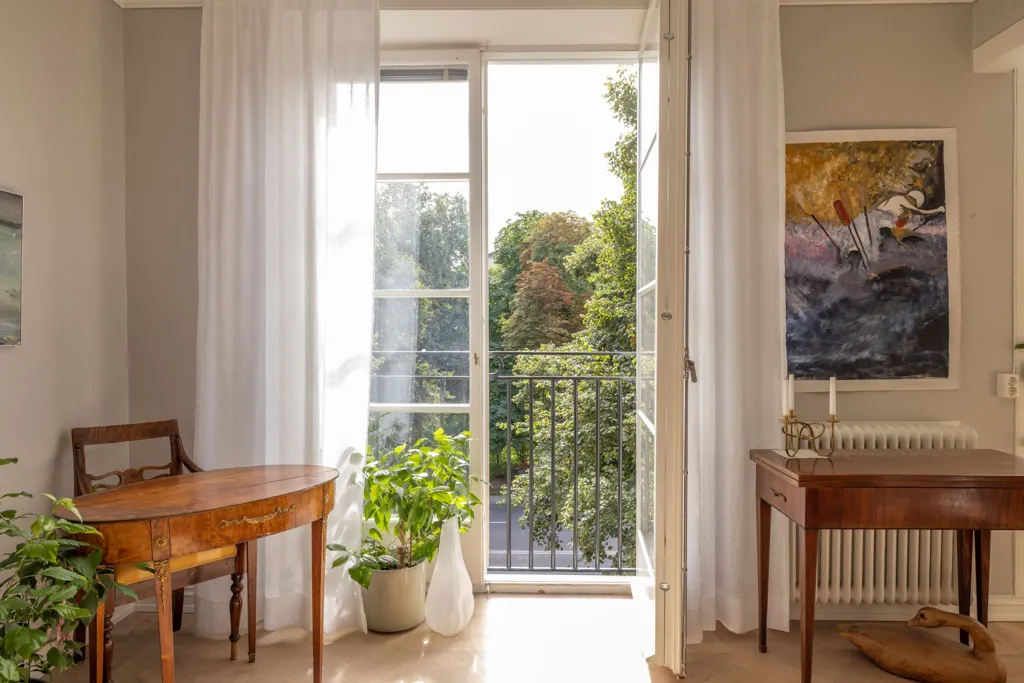 Rõdu - Charming 2.5-Bedroom Flat with Balcony in Södermalm