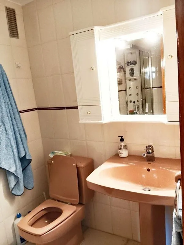 Bathrooms - Apartment with Sea View and Pool in Calpe