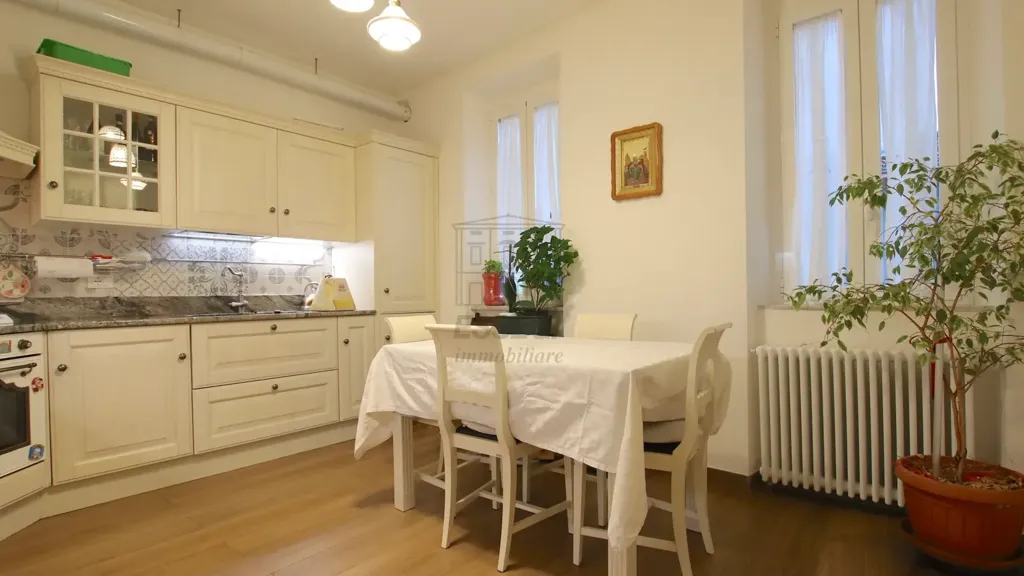 Cucina - Rustic-Style Apartment in Historic Centre, Lucca