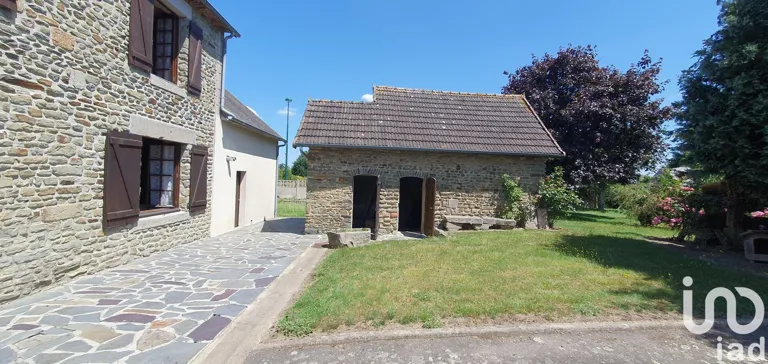 Historic Village House with Garden in Céaux