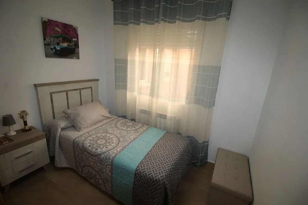 Chambres - Apartment with Balcony in Puertollano Centre