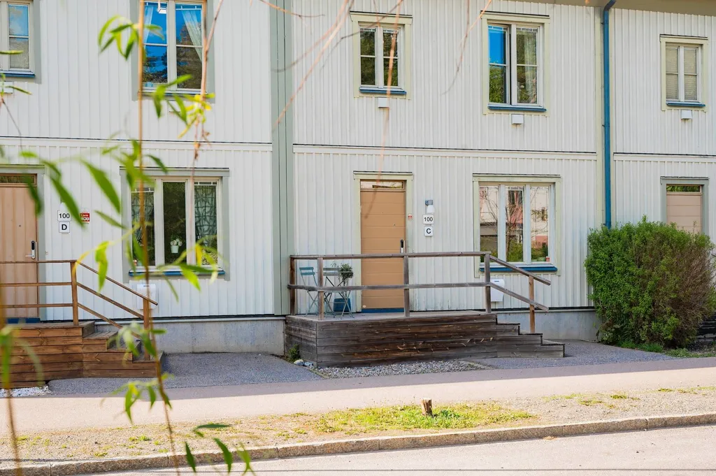 Välivaade - Terraced House with Garden in Tullinge