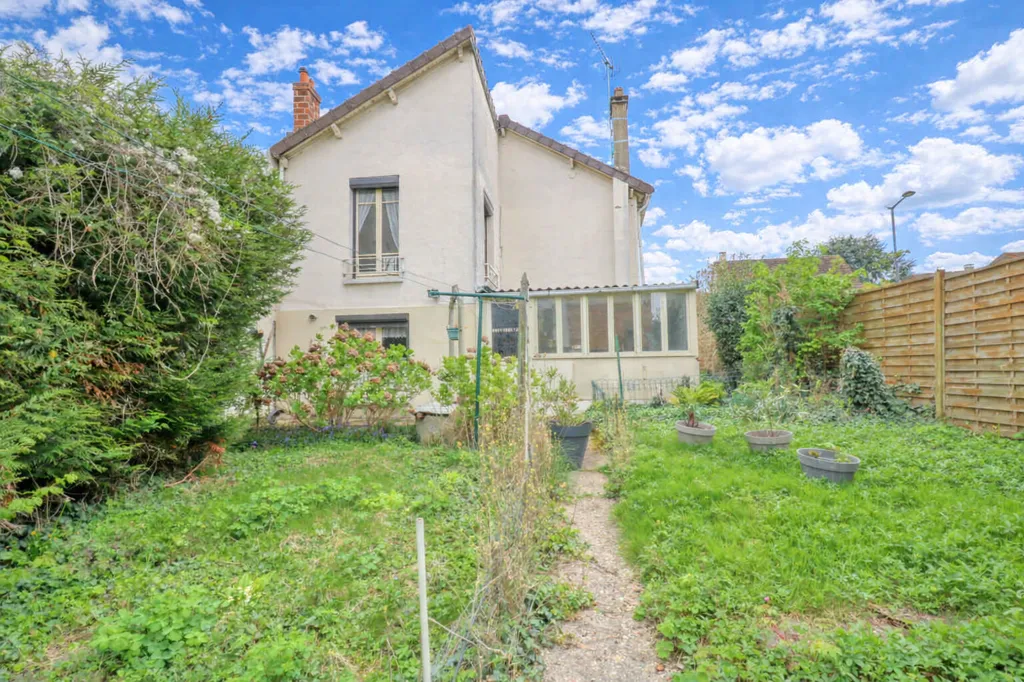 Aed - Renovated House with Garden in Antony