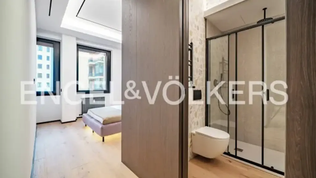 Salles de bain - Renovated Triplex with Balcony in Milan