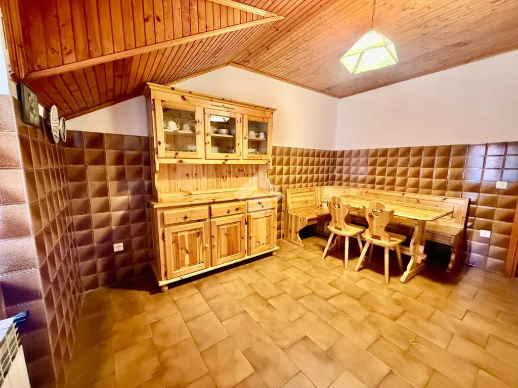Söögituba - Trilocale with Balcony in Vezza d'Oglio