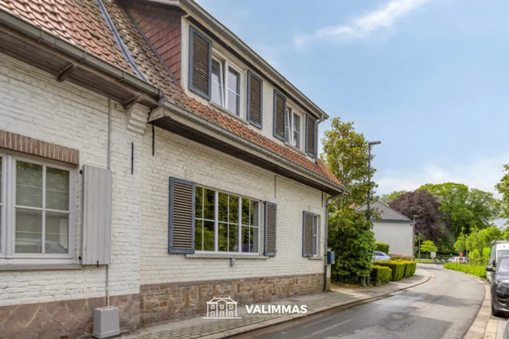 Välivaade - Charming Three-Storey House with Garden in Asse