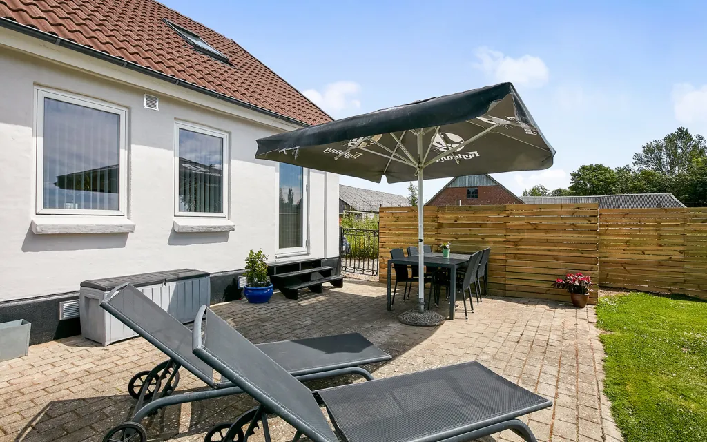 Terrazza - Modernised Villa with Open Fields View near Hatting