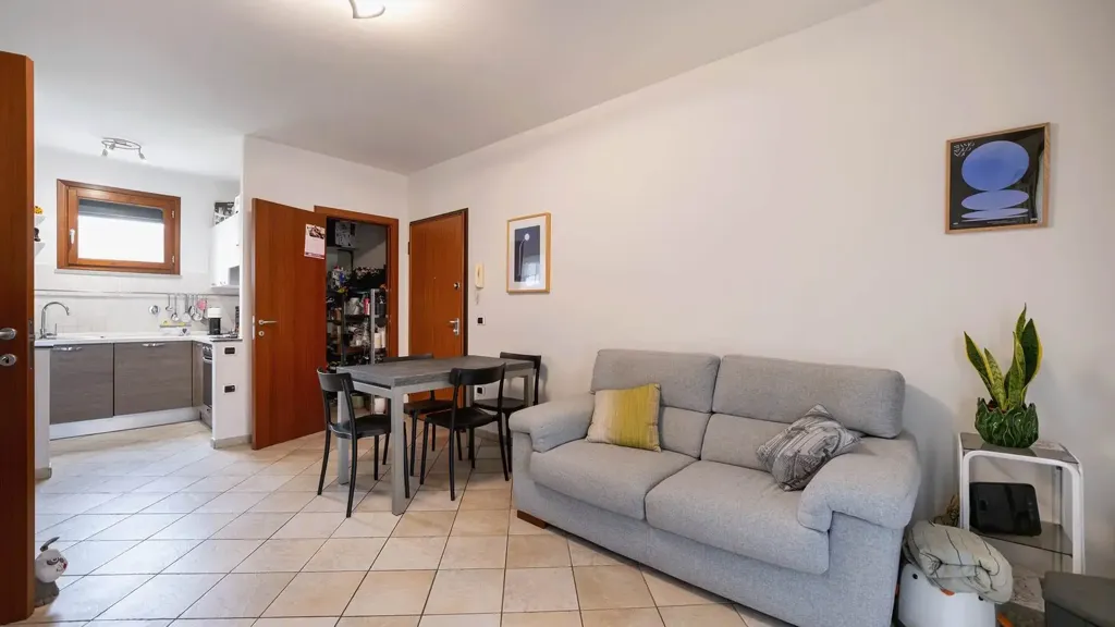Elutuba - Trilocale with Terrace in Campi Bisenzio