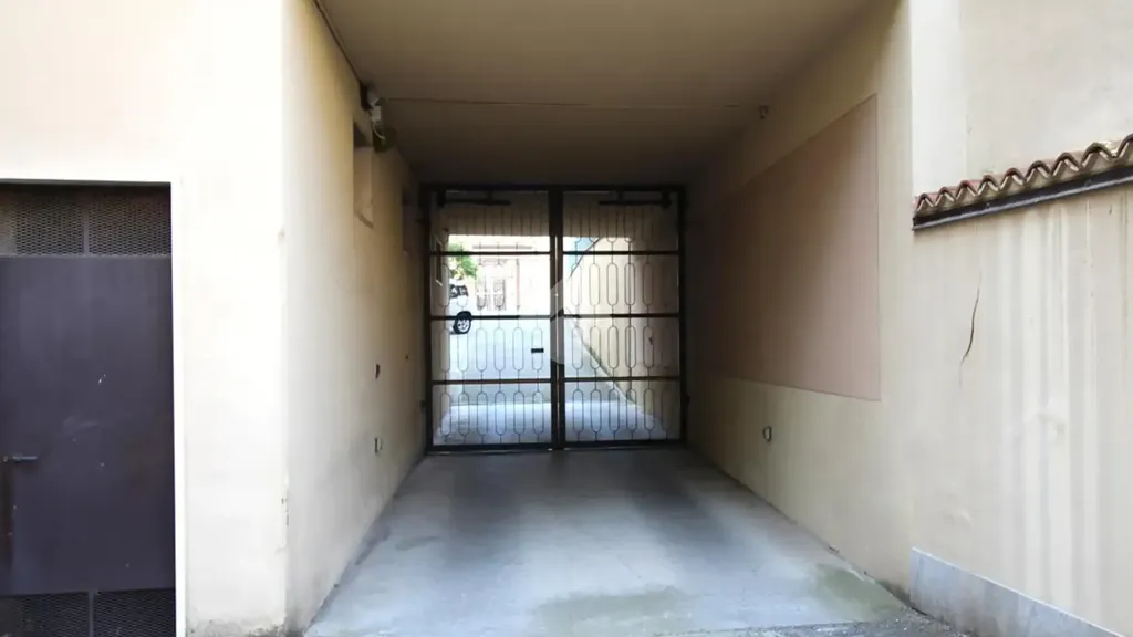 Entrée - Apartment with Balcony and Garden in Brescia