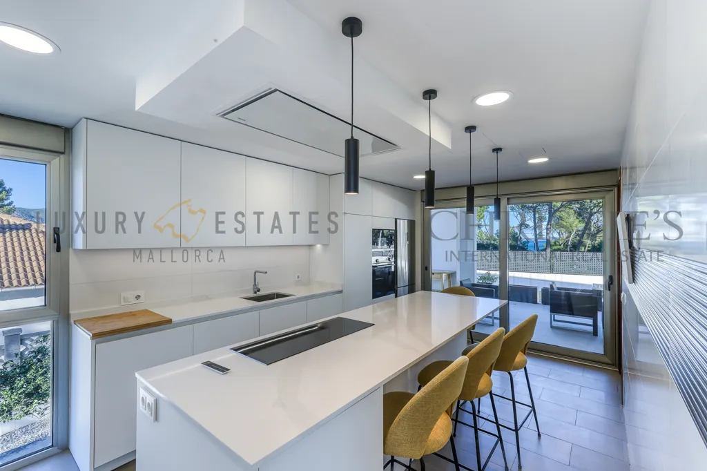 Cuisine - Modern Villa with Sea Views in Cala Vinyas