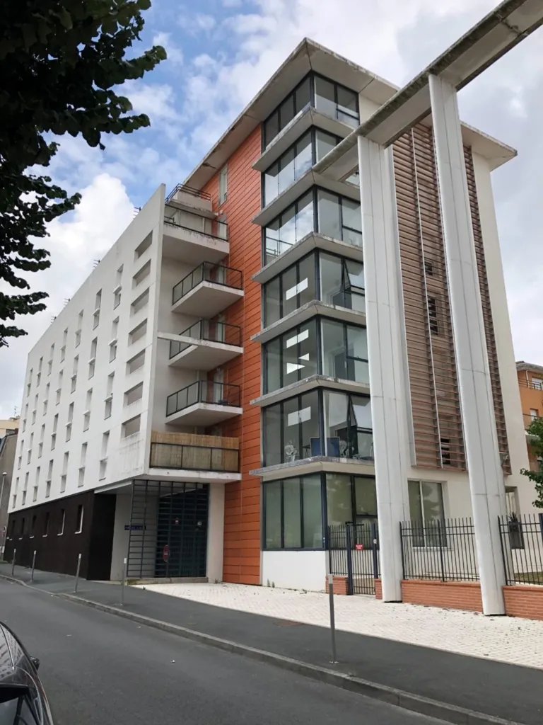 Extérieur - Studio Meublé avec Loggia en Hyper Centre de La Roche-sur-Yon