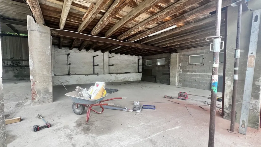 Garage - Entrepôt à Louer à Perl, Proche de Schengen