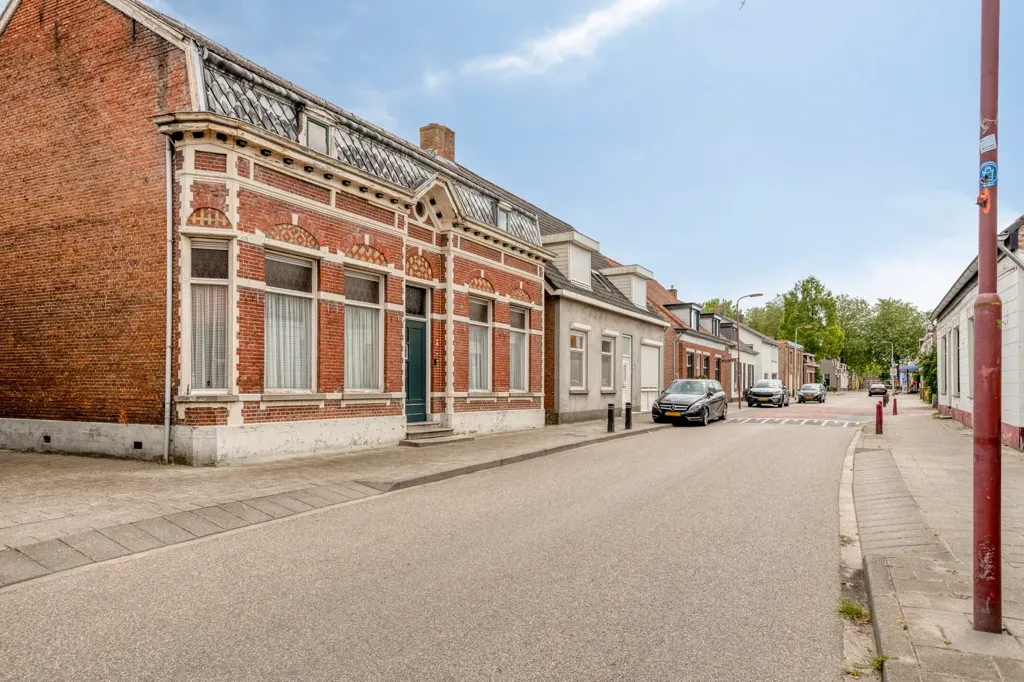 Esterno - Monumental House with Garden in Heerle