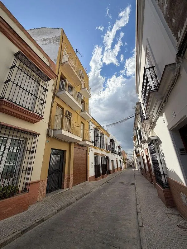 Exterior - Apartment with Rooftop in Utrera Centre