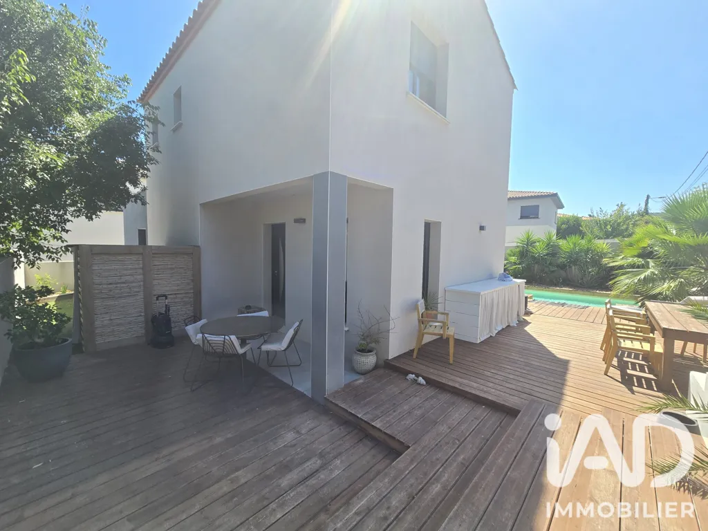 Bassein - Contemporary Villa with Pool in Sète