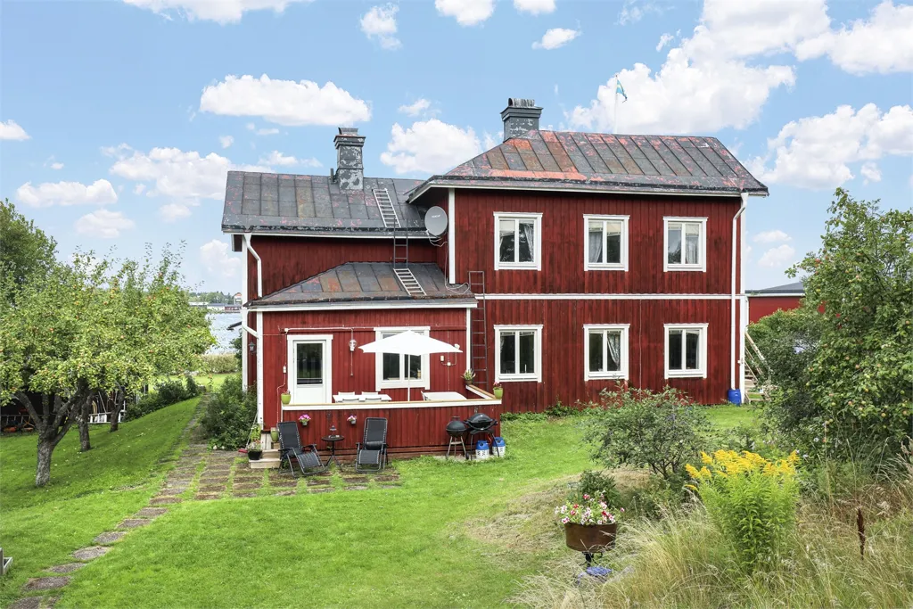 Välivaade - Villa with Waterfront View in Östhammar