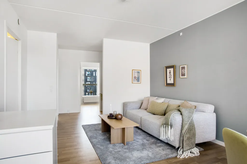 Elutuba - Apartment with Large Balcony in Central Location