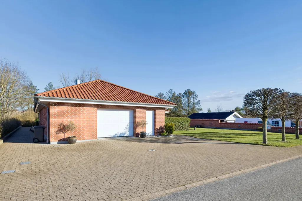Extérieur - Brick Villa near Forest in Hjallerup