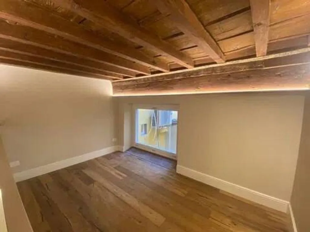Rooms - Luxury 4-Bedroom Apartment in Florence