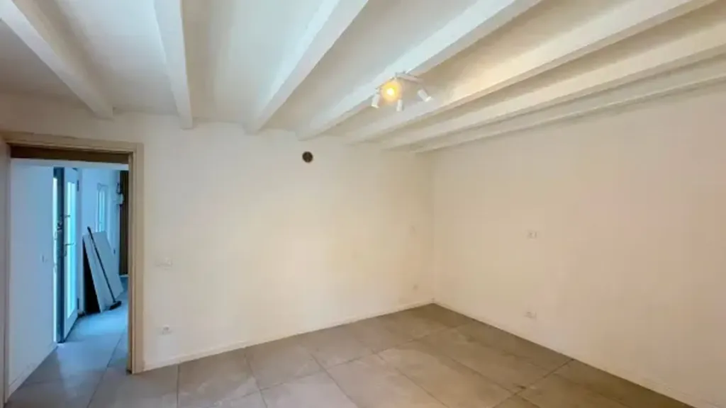 Pièces - Rustic Terraced House with Private Courtyard in Sarmato
