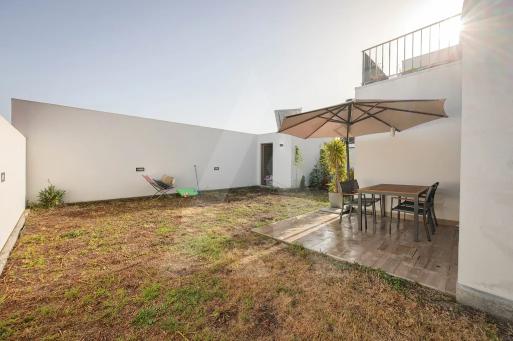 Jardin - Contemporary Villa with Ria View in Ílhavo