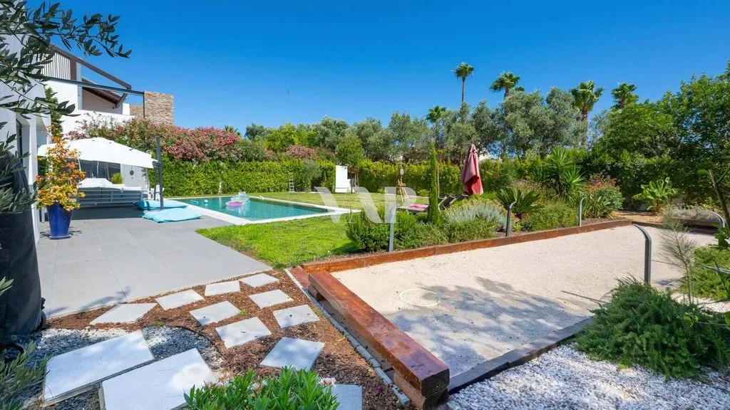Bassein - Modern Villa with Private Pool in Almancil