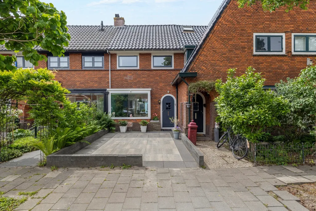 Extérieur - Interwar Semi-detached House in Den Helder