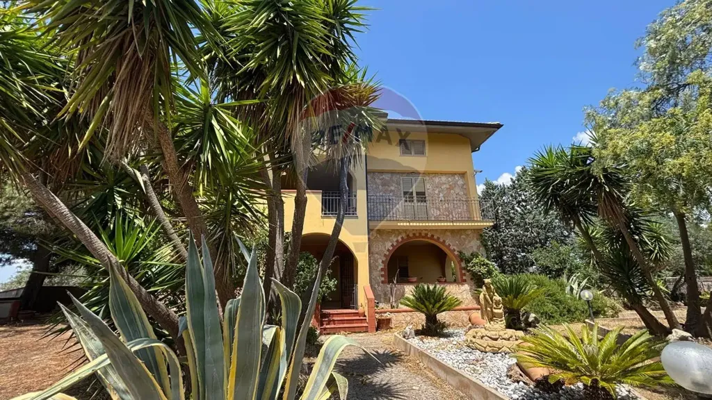 Extérieur - Bifamiliar Villa with Garden in Caltanissetta
