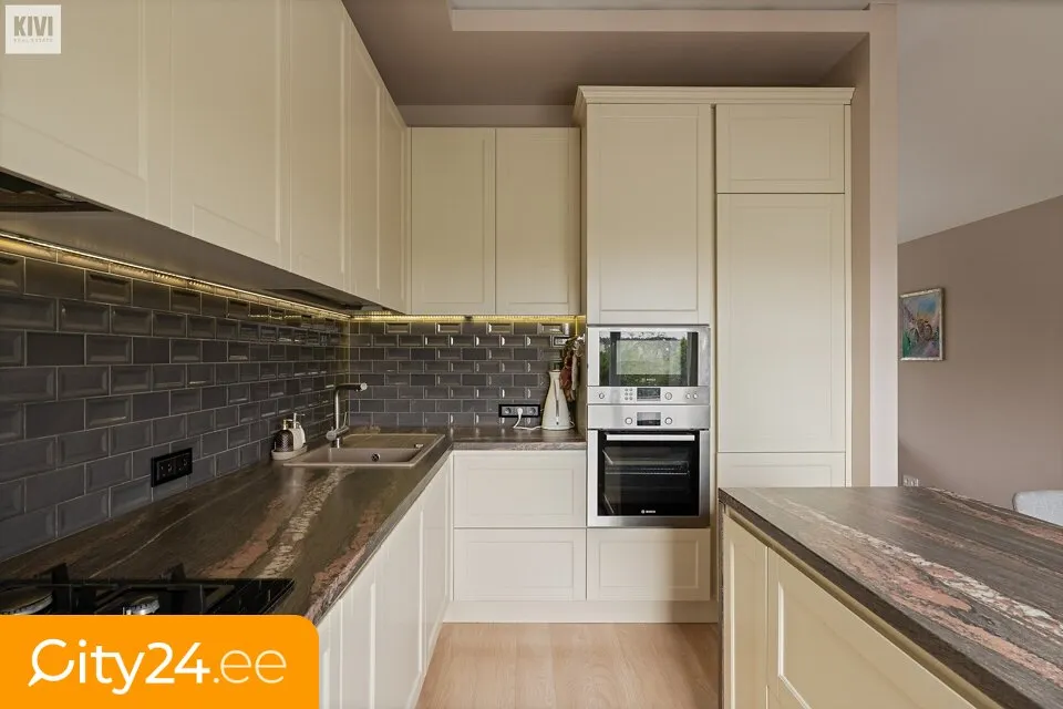Cucina - Apartment with Private Garden in Dreiliņi, Riga