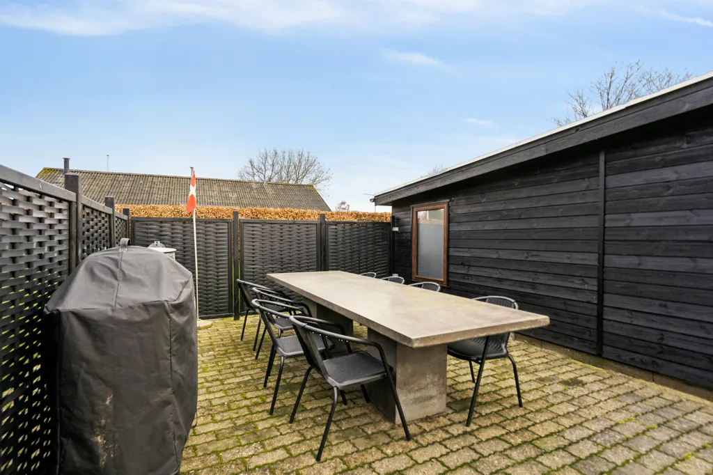 Terrass - Renovated Villa with Garden in Lem
