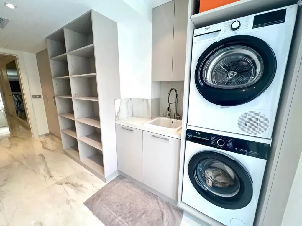 Pesuköök - 2-Bedroom Apartment with Sea View in Cannes Croisette