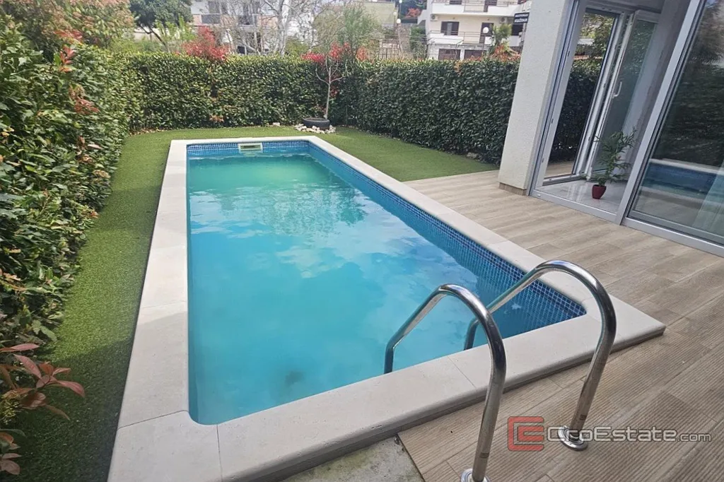 Bassein - Apartment with Pool in Malinska, Krk