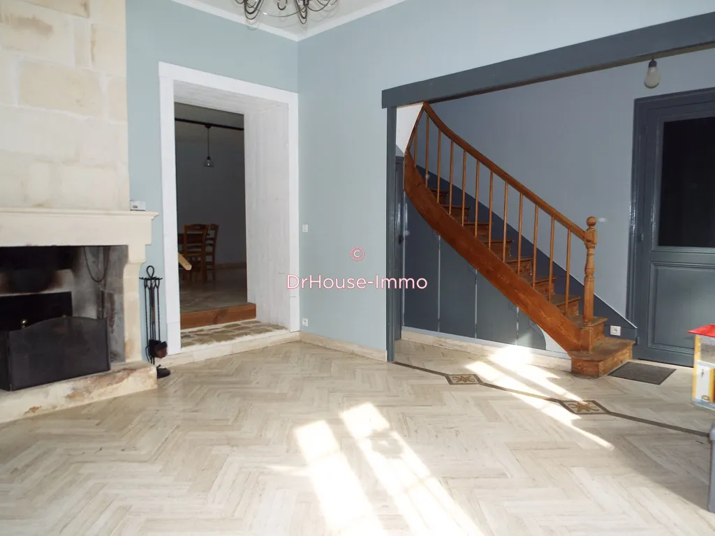 Séjour - Maison Ancienne Rénovée avec Terrasse à Cognac