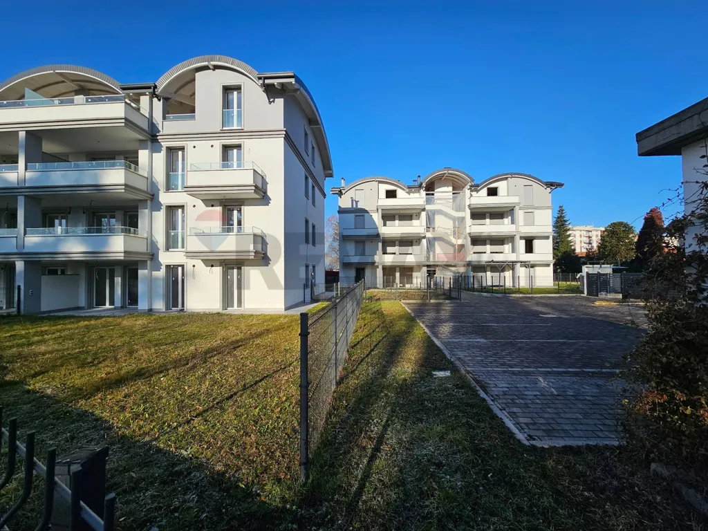 Extérieur - Attico with Panoramic Terrace in Somma Lombardo