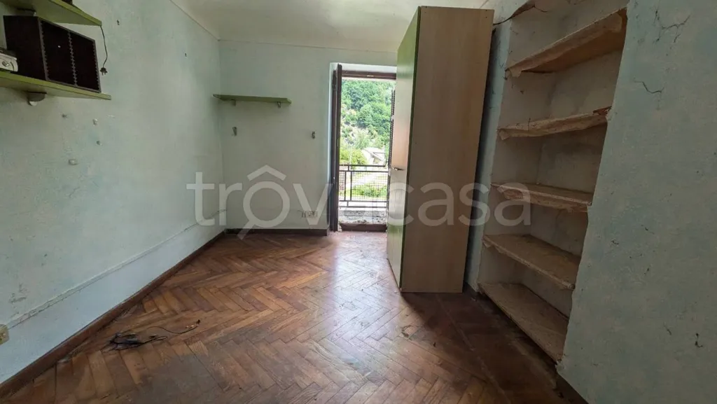 Pièces - Rustic Villa to Renovate in Roccavione