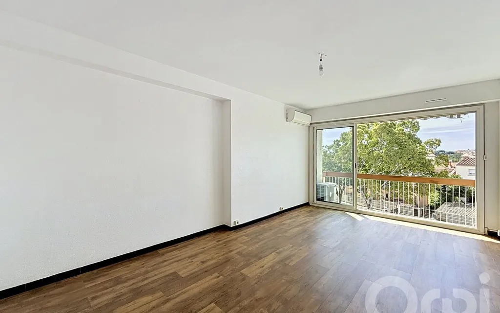 Pièces - Appartement Rénové avec Loggias à Perpignan