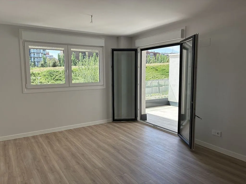Pièces - Luxury Flat with Pool in Sanchinarro