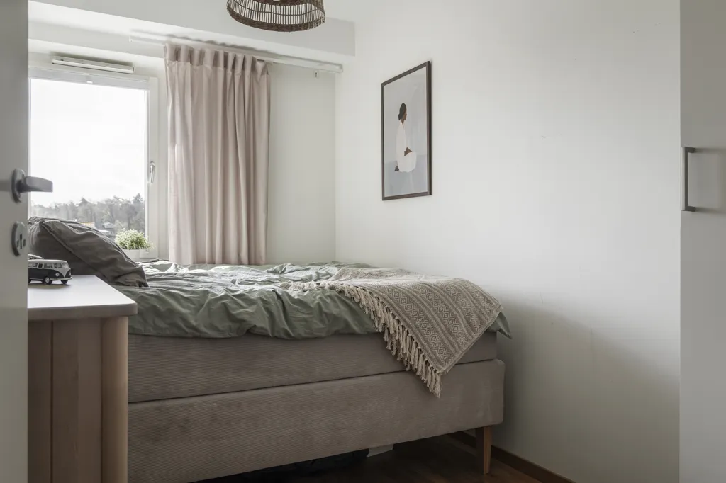 Chambres - Apartment with Balcony in Gråbo Centre