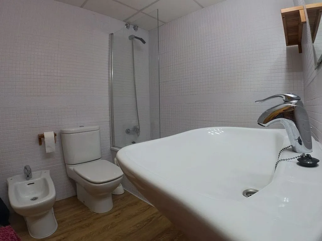 Salles de bain - Semi-detached House with Pool in Almardà