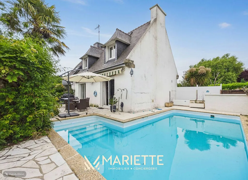 Piscine - Maison Néo-Bretonne avec Piscine à Trégunc