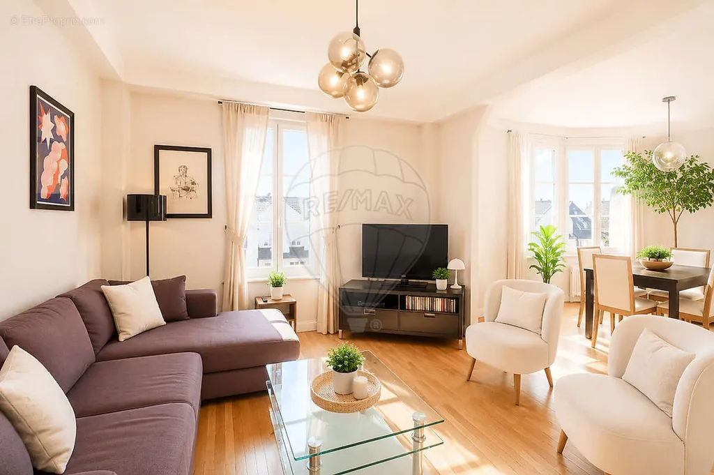 Séjour - Appartement de Caractère au Dernier Étage à Metz