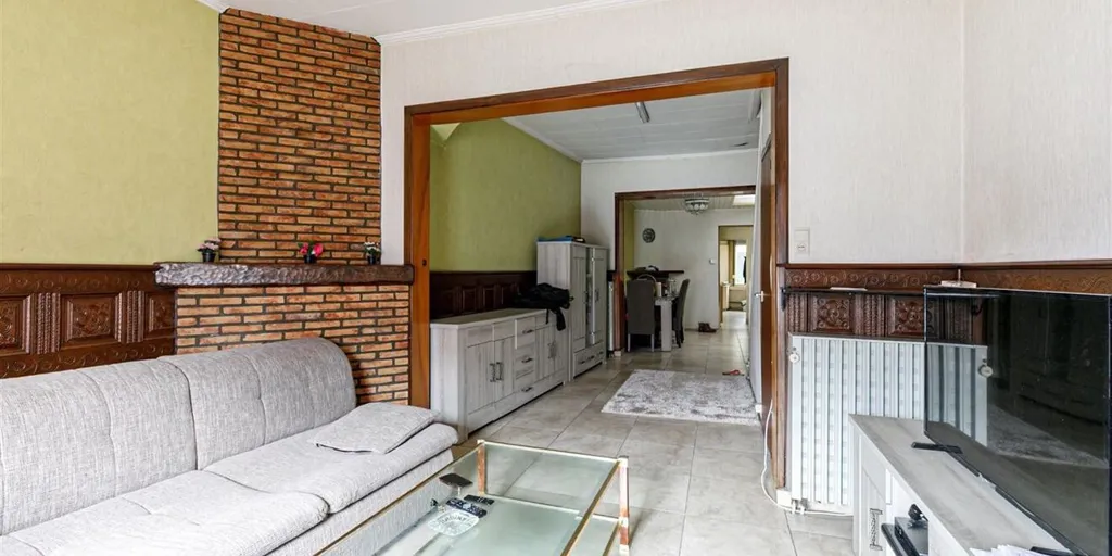 Elutuba - Renovatable Family Home in Mol